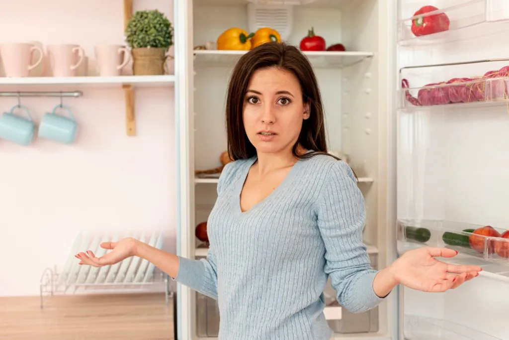 Trucuri de baza pentru a avea grija de frigiderul tau - Cat timp functioneaza  un frigider?