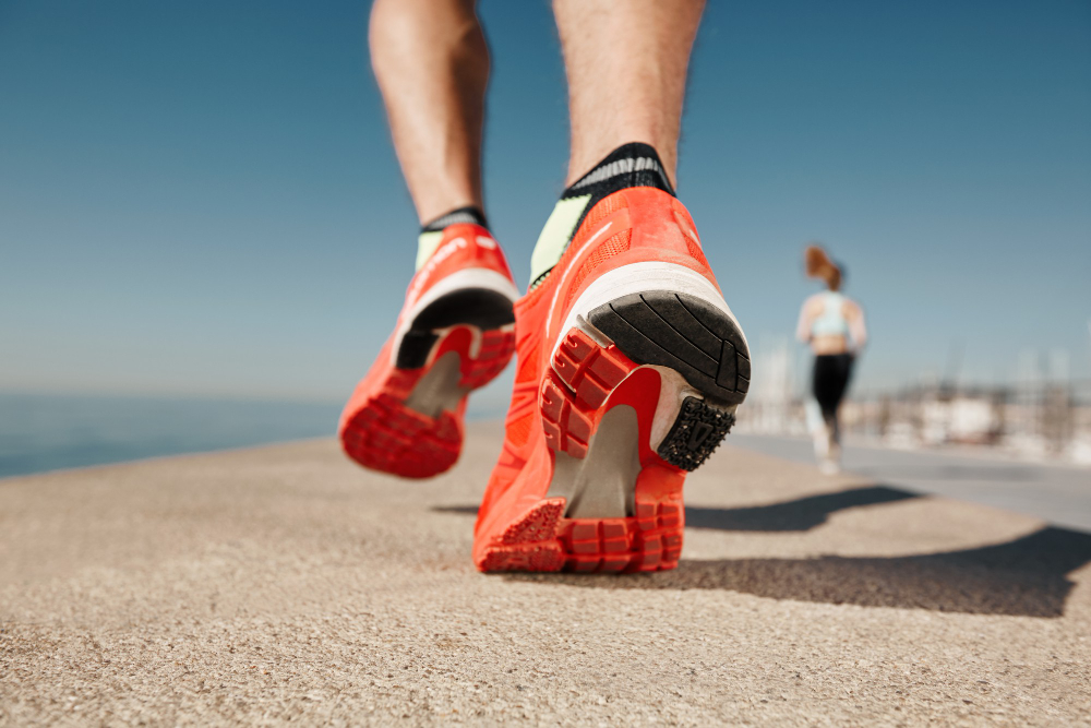 Care sunt cei mai buni adidași pentru alergat pe distanțe lungi