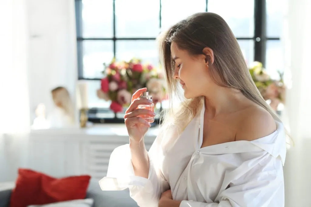 Cele mai importante branduri de parfum pentru femei https://stirihot.ro/wp-content/uploads/2023/10/Cele-mai-importante-branduri-de-parfum-pentru-femei