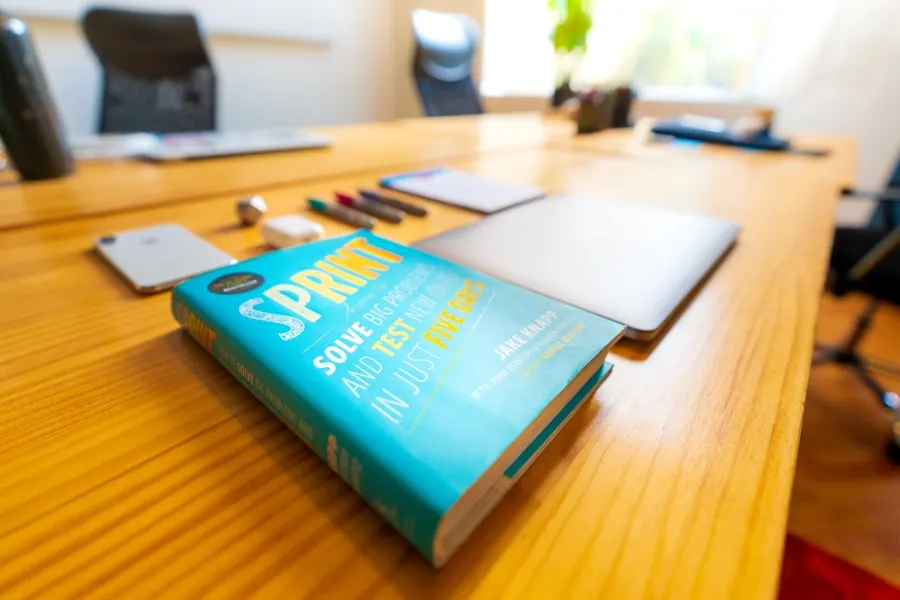 Cum să îți construiești o afacere online de la zero: Pași esențiali pentru succes Photo "How to Build an Online Business from Scratch: Essential Steps for Success"
