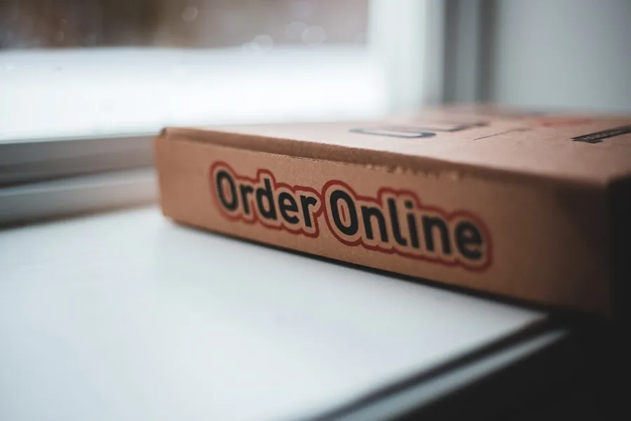 Photo "The complete guide to managing orders and deliveries in your online business"