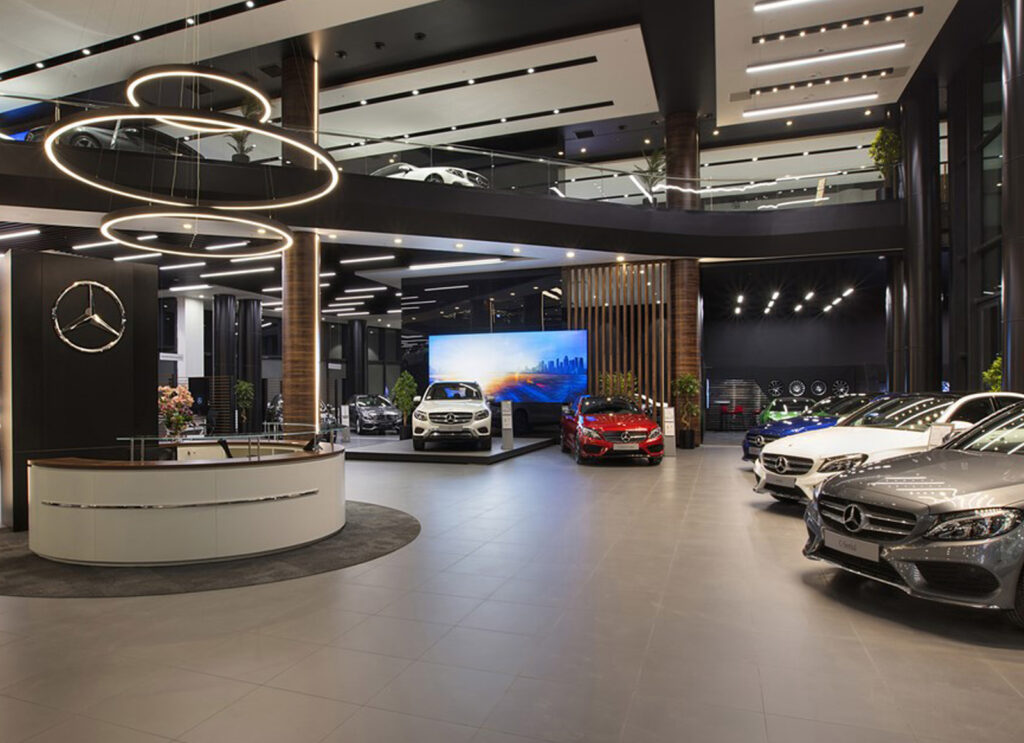 De ce merită să vizitezi un salon auto Mercedes chiar dacă nu cumperi încă?