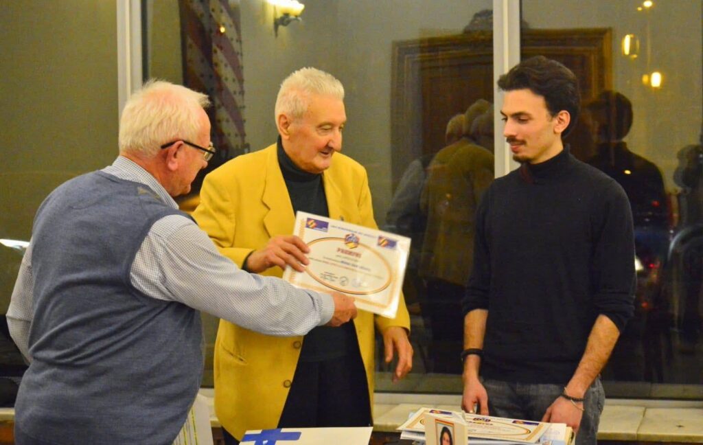 Bradu Mihai Dan a primit Premiul pentru Carte de debut din partea Ligii Scriitorilor din România