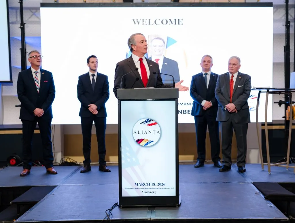 250 de lideri au celebrat parteneriatul România-SUA la recepția Alianța dedicată noului Ambasador Darryl Nirenberg 250 de lideri au celebrat parteneriatul România-SUA la recepția Alianța dedicată noului Ambasador Darryl Nirenberg