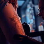 Tatuaj sau Piercing? De Ce Tot Mai Mulți Oameni Din București Aleg Să Își Exprime Personalitatea Prin Body Art