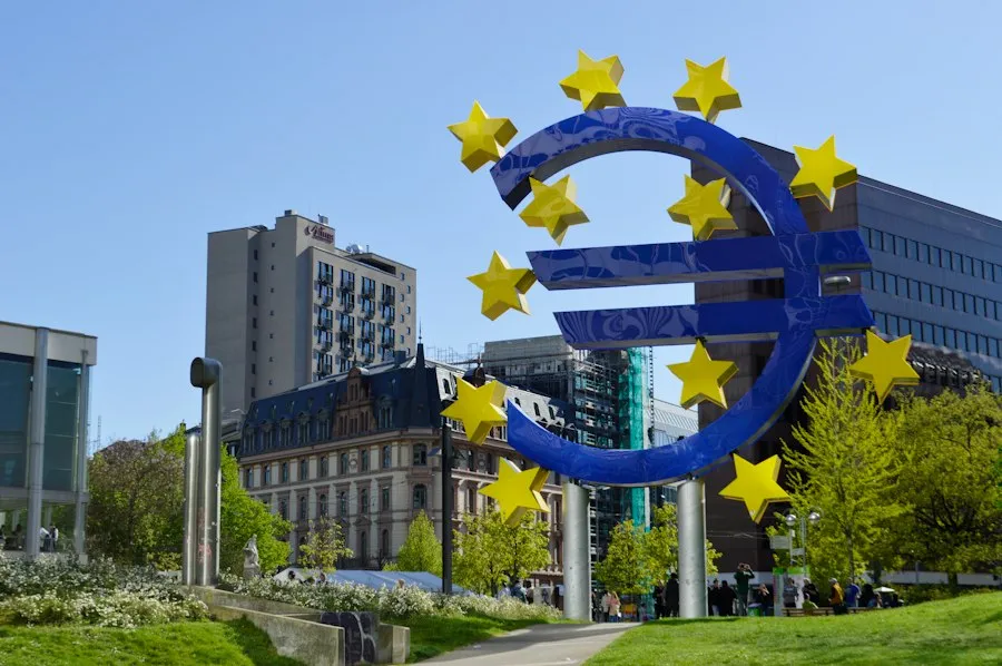 Photo professional mobility mistakes Europe
